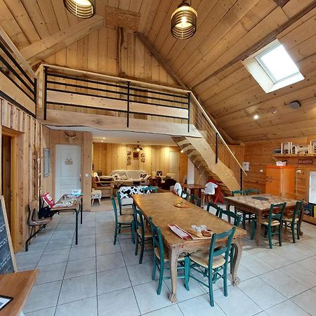 Yourtes Olachat proche Annecy Faverges Extérieur photo