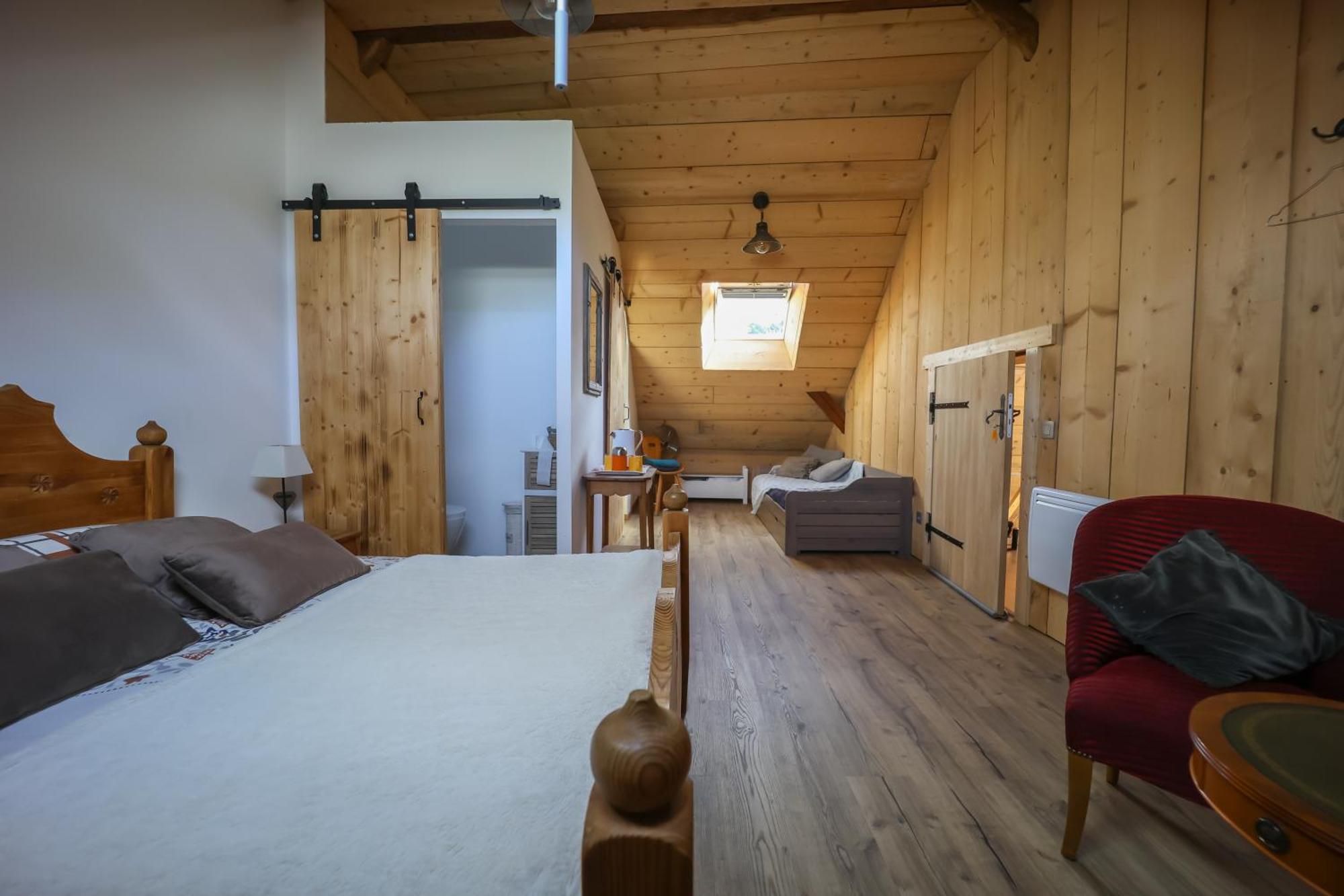 Yourtes Olachat proche Annecy Faverges Extérieur photo