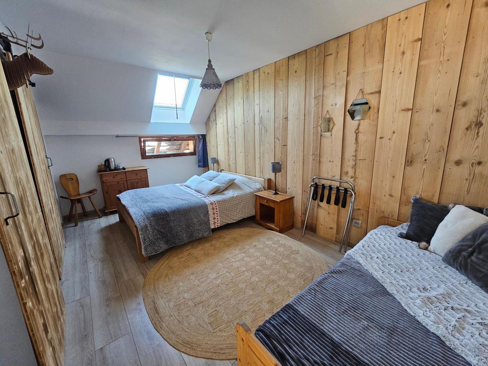 Yourtes Olachat proche Annecy Faverges Extérieur photo